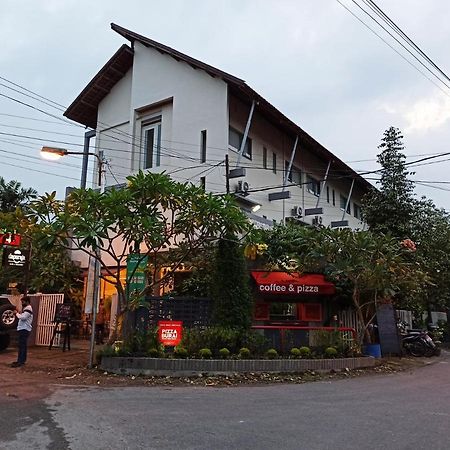 รูมะห์ 28 ชาเรียะห์ Hotel เมดาน ภายนอก รูปภาพ